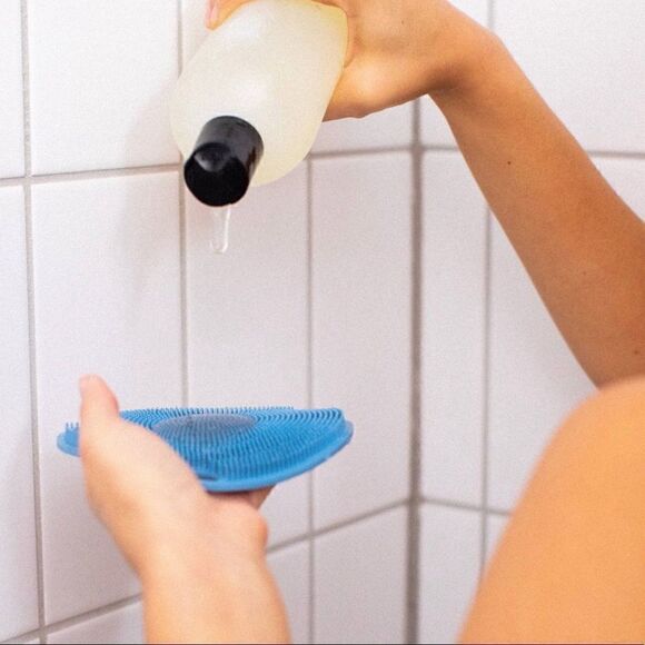 ESPA exfoliating body polish and Kayo silicone body scrubber bundle both NEW - Picture 7 of 9